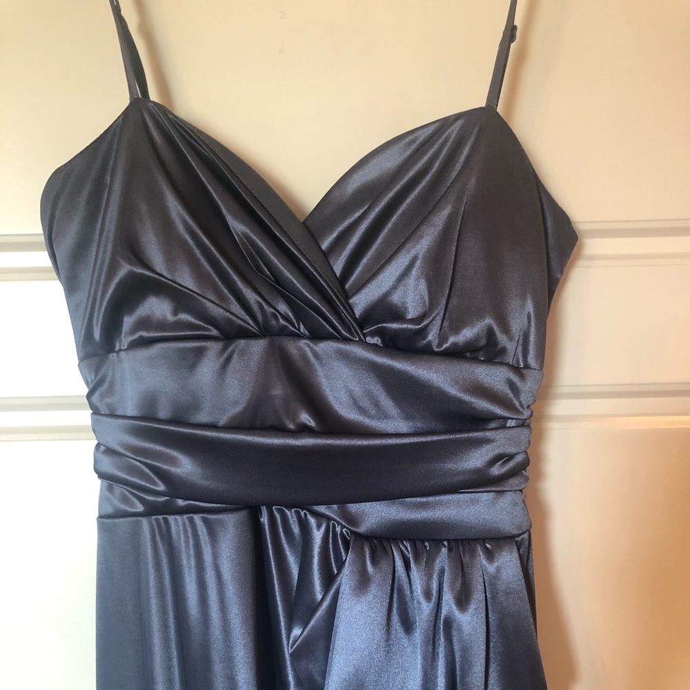 Dress - Picture 4 of 4
